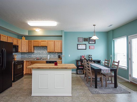 5th image of 6040 Marsh Cir