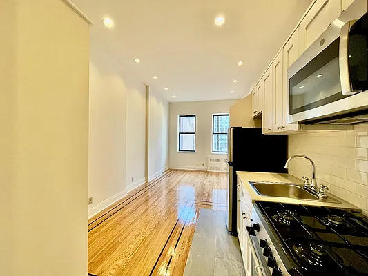 Rented by J & L Holding Corporation | media 11