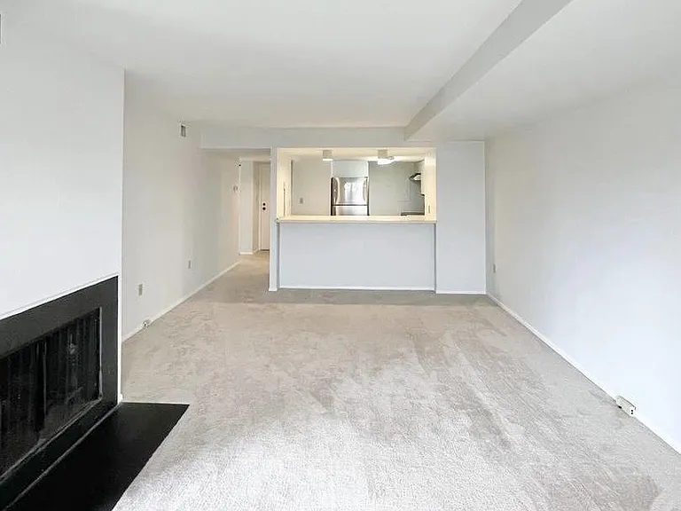 1600 Prince St #605 — Photo 12