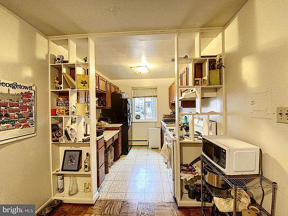 5th image of 1601 19th St N APT 203