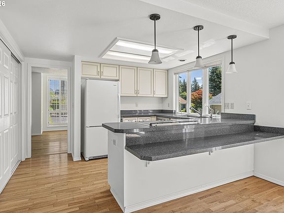 5th image of 3020 SE Spyglass Dr
