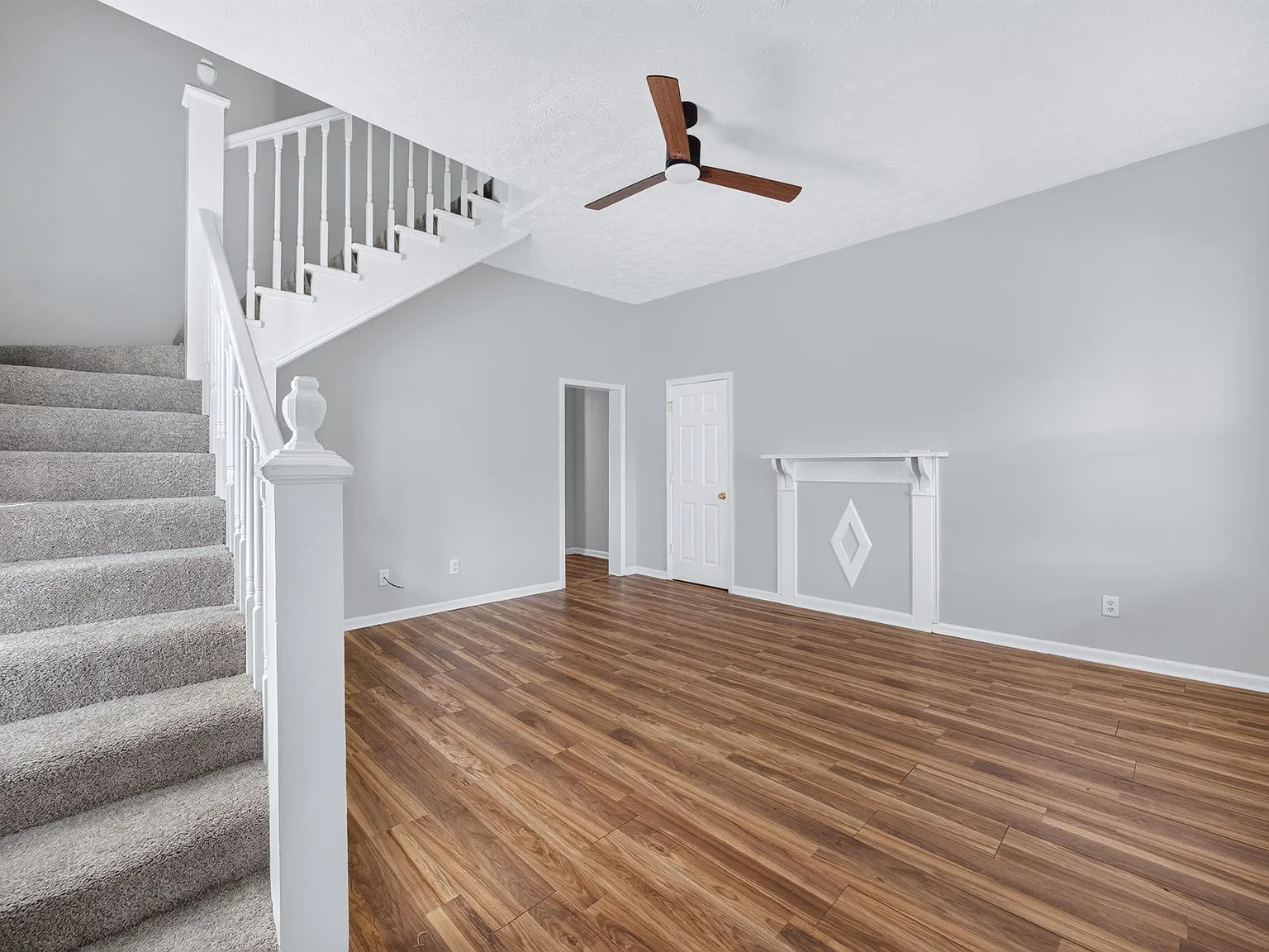3 bed, 2.0 bath, $1,225 — Photo 2