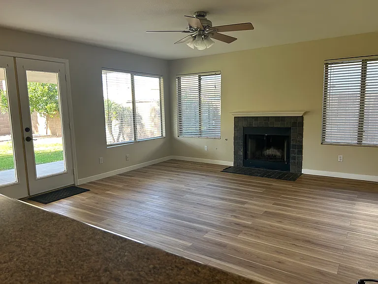 1120 W Canary Way — Photo 5