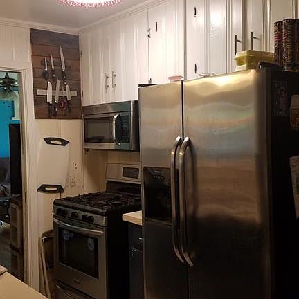 3rd image of 1901 Huge Oaks St