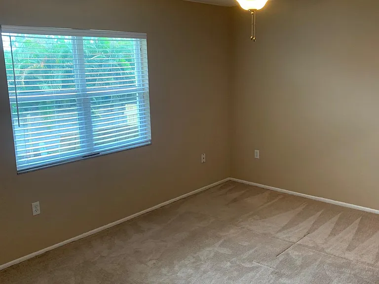 5835 Tanglewood Dr NE — Photo 9
