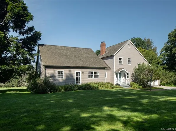 9 Vanishing Brook Lane, Sharon, CT 06069