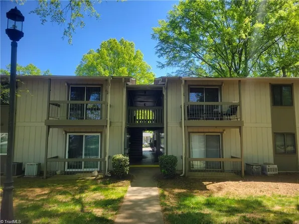 2260 Sunderland Rd APT 85W, Winston Salem, NC 27103
