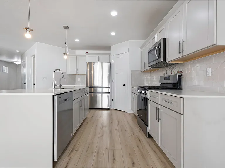 12356 S Eovaldi Ave — Photo 7
