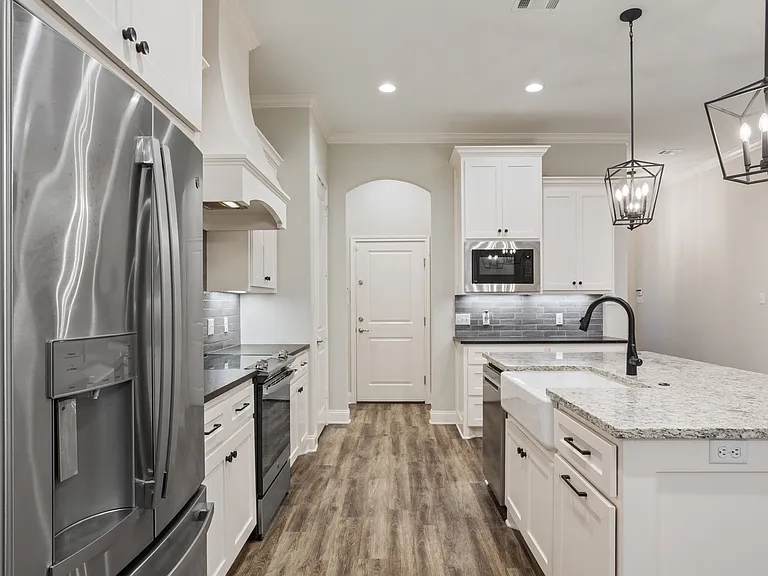 10420 Fallen Leaf Dr — Photo 12