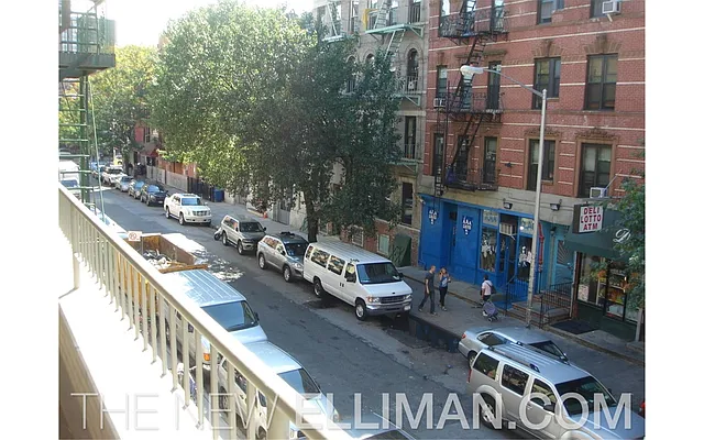 Rented by Douglas Elliman | media 21