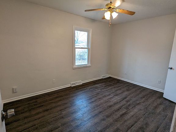 5th image of 2216 Girard Ave