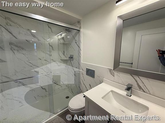 4th image of 132 Sherman St APT 12