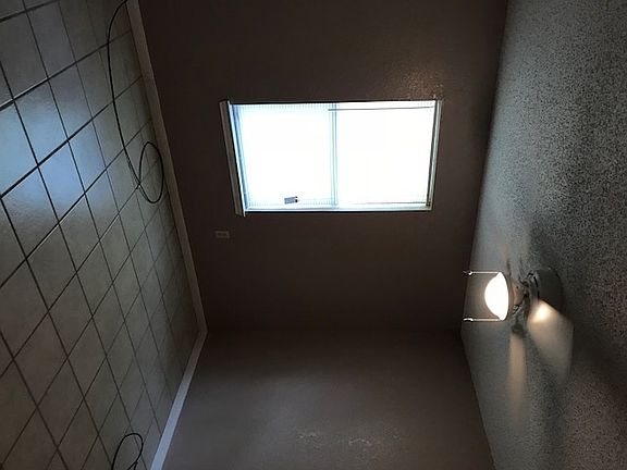 3rd image of 1168 Lindsey Cir