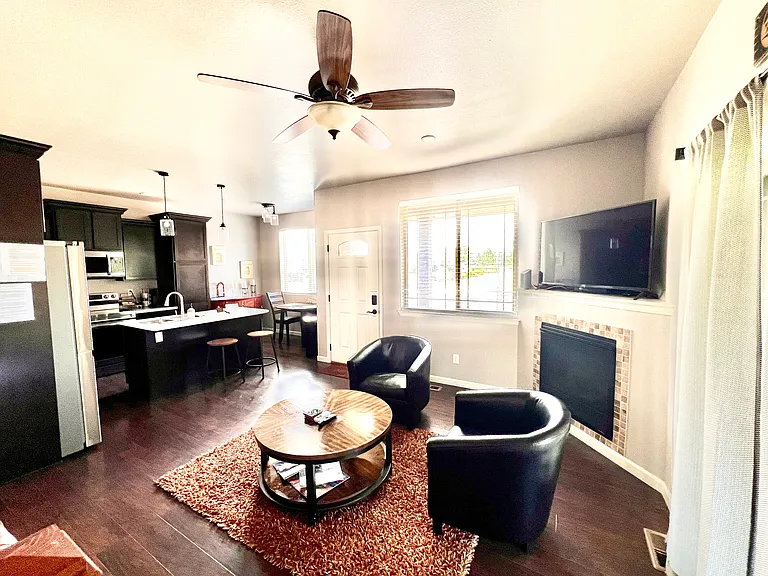 4315 Florence Ave #B — Photo 3