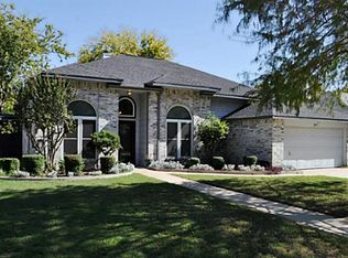 4115 Meadow Dr, Grapevine, TX 76051