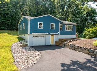 11 Overlook Dr, Northampton, MA 01062