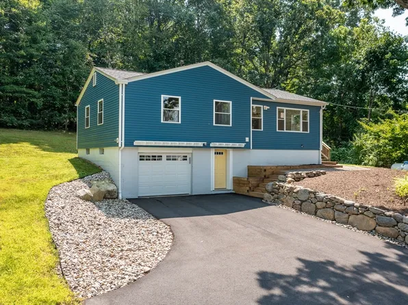 11 Overlook Dr, Northampton, MA 01062