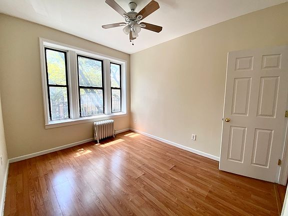 5th image of 23-11 Broadway #2LL