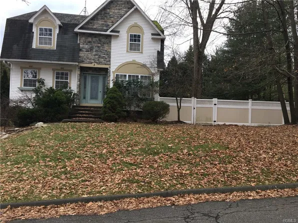 3 Bianchi Dr, Thiells, NY 10984