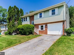 4831 Charles Rd, Mechanicsburg, PA 17050