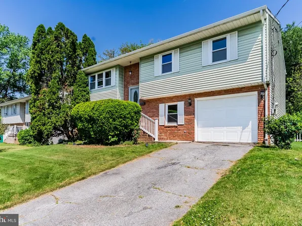 4831 Charles Rd, Mechanicsburg, PA 17050