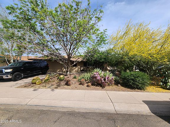 2nd image of 1222 E WESLEYAN Drive