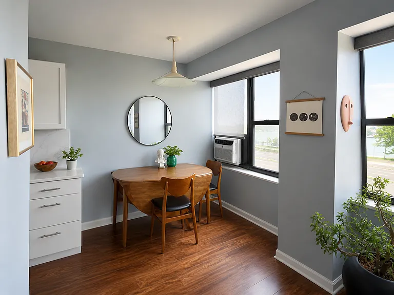 3410 N Lake Shore Dr #4E — Photo 4