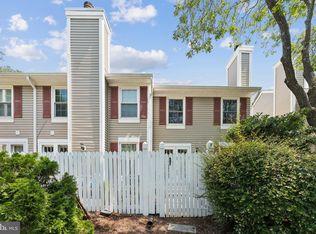2917-D S Woodstock St #4, Arlington, VA 22206