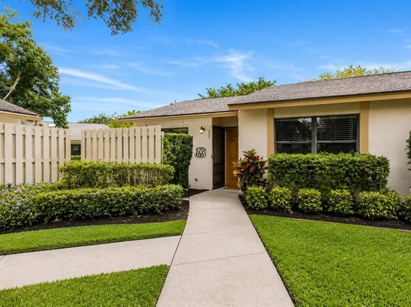 2903 62nd St W #303, Bradenton, FL 34209