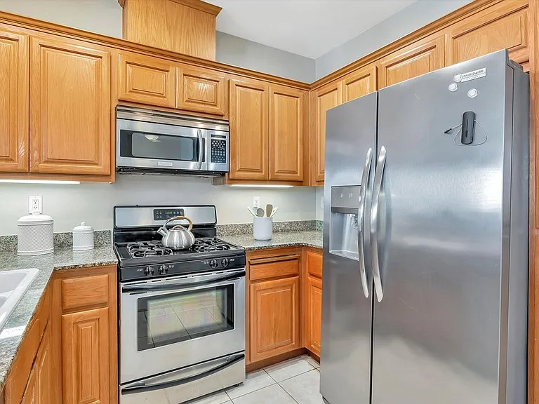 3240 Maguire Way #410 — Photo 76