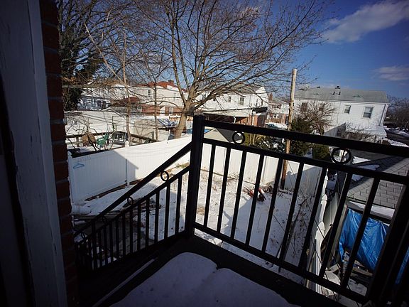 5th image of 5043 184th St