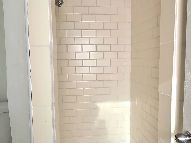 1141 W Gage Ave — Photo 25