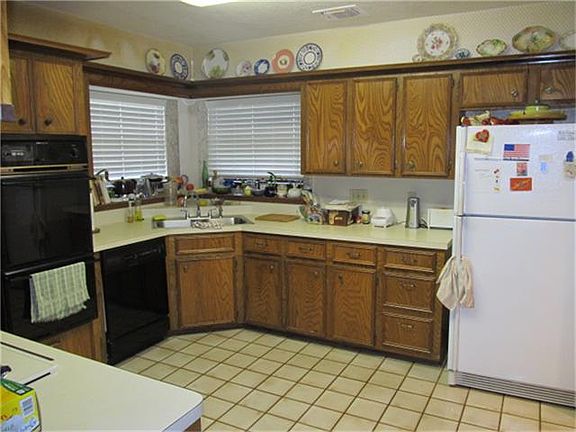 another view of kitchen