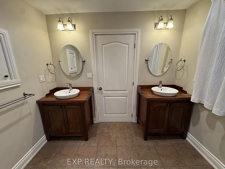1175 Pinegrove Rd — Photo 9