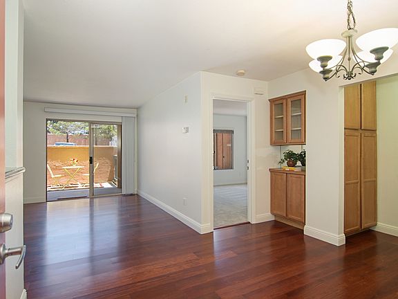 5th image of 7190 Shoreline Dr #6111