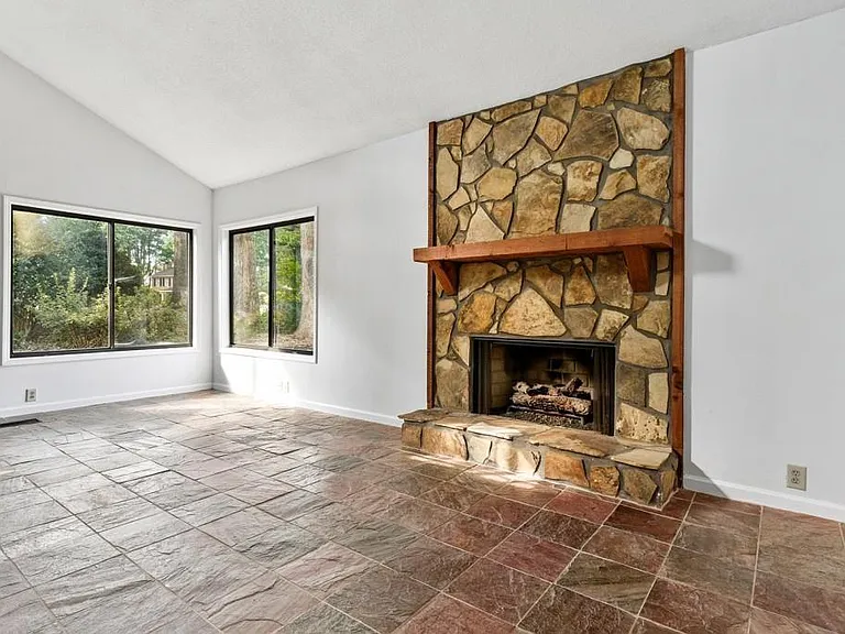 1000 Muirfield Dr — Photo 18