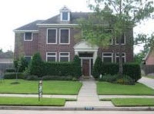 7915 Emerald Bluff Ct, Houston, TX 77095