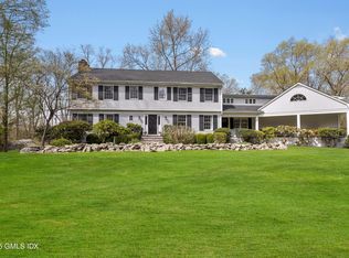 37 Carrington Dr, Greenwich, CT 06831