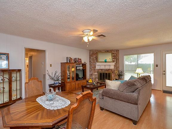4th image of 15807 Fern Basin Dr