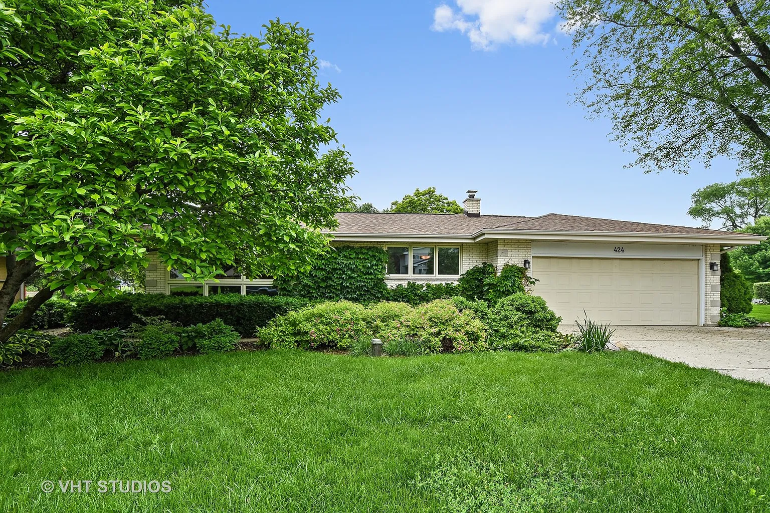 424 E Monterey Ave photo 1