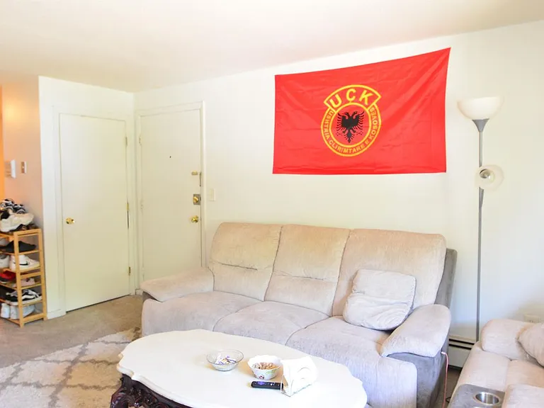 134 Mammoth Rd #21 — Photo 4