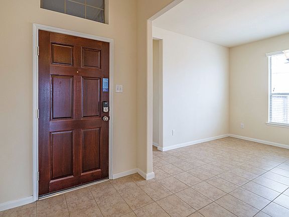 2nd image of 21102 Sierra Bend Dr