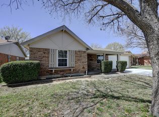 112 Coury Rd, Everman, TX 76140