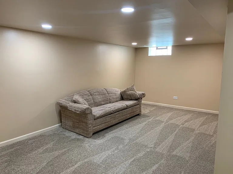 14865 Pershing Dr — Photo 18