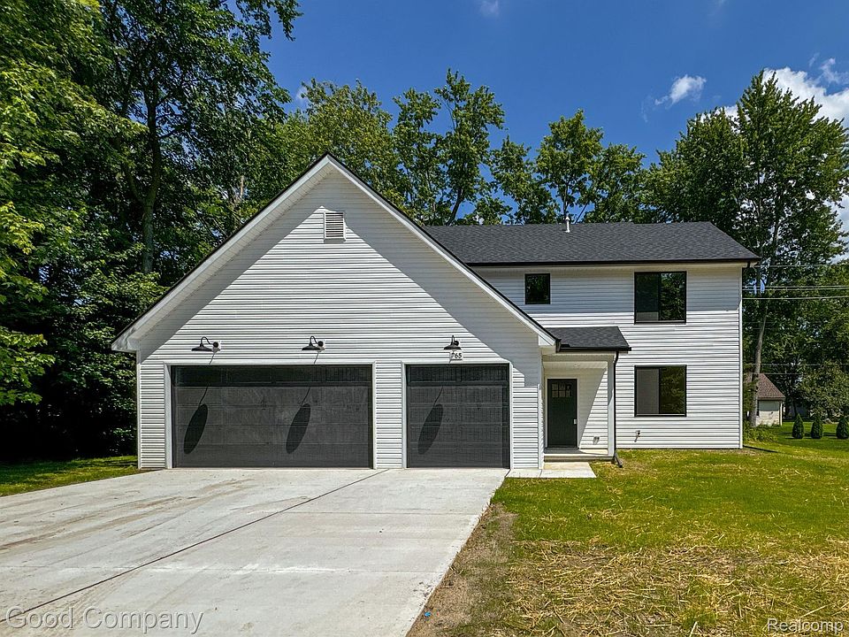 1st image of 765 Luna Ct