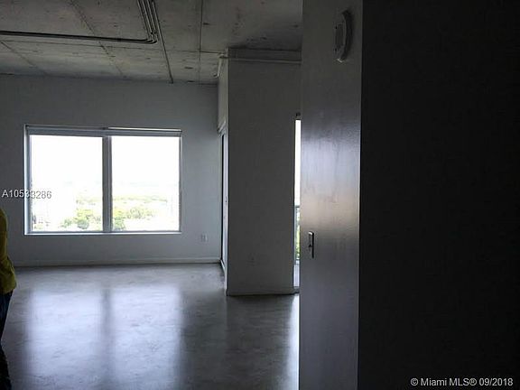 2nd image of 10 SW South River Dr #Penthouse I-02