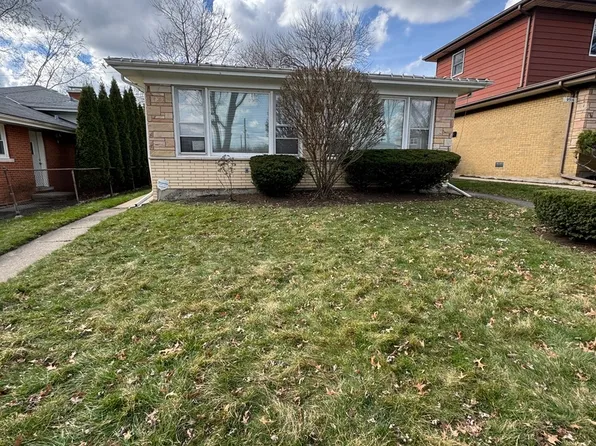 9312 Kilbourn Ave, Skokie, IL 60076