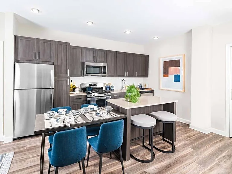 Modera Founders Row. Experience a community residing within the city's newest mixed-use destination.