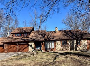 1456 S Bright Oak Ave, Springfield, MO 65809