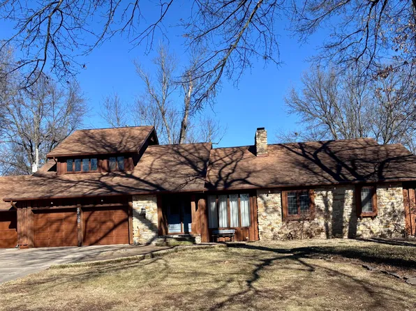 1456 S Bright Oak Avenue, Springfield, MO 65809